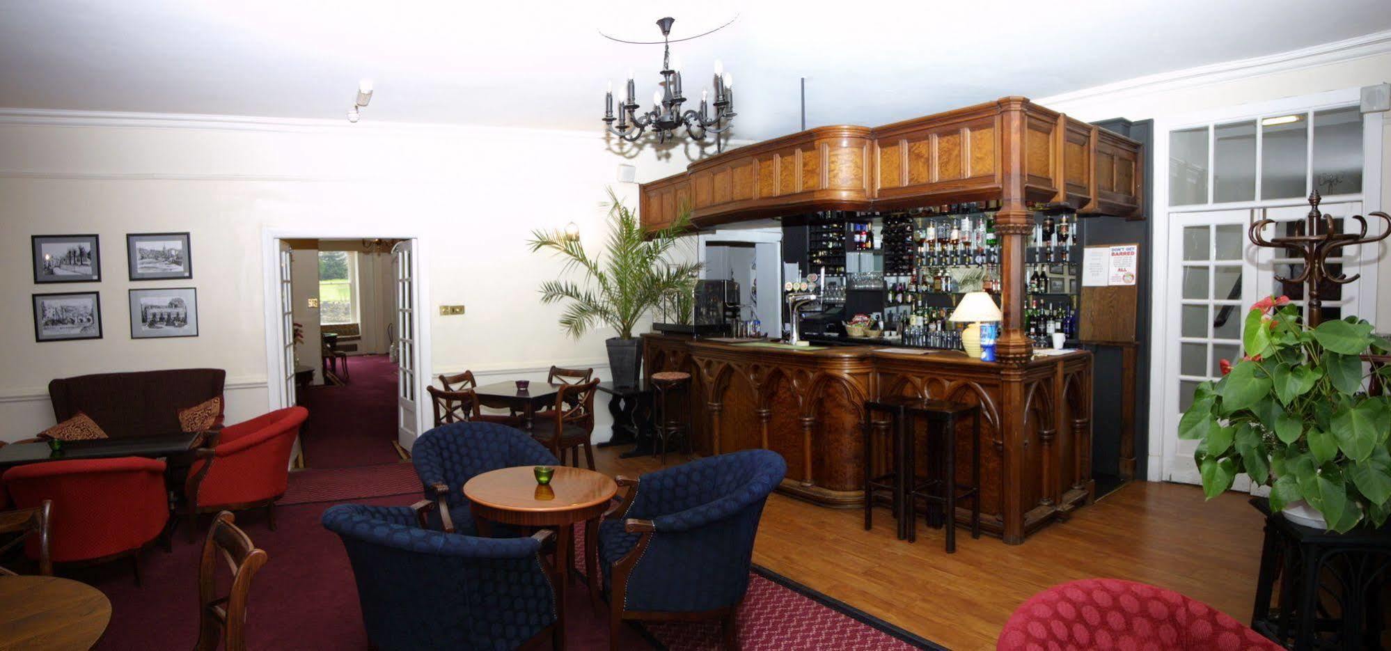The Royal Hotel Ланголен Екстериор снимка
