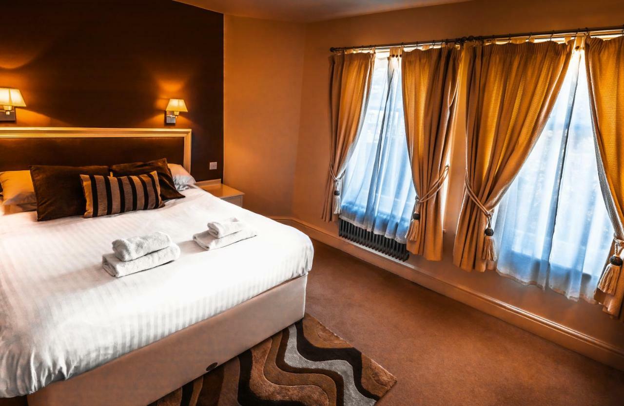 The Royal Hotel Ланголен Екстериор снимка